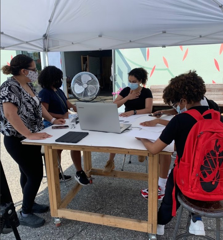 DownCity Design project brings youth and seniors together – Southside ...